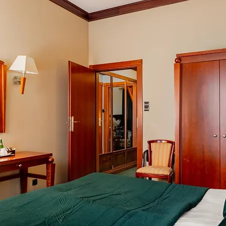 Meduza Hotel 3*